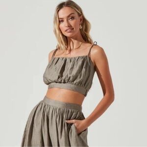 ASTR The Label Terra Bella Crop Top Mushroom